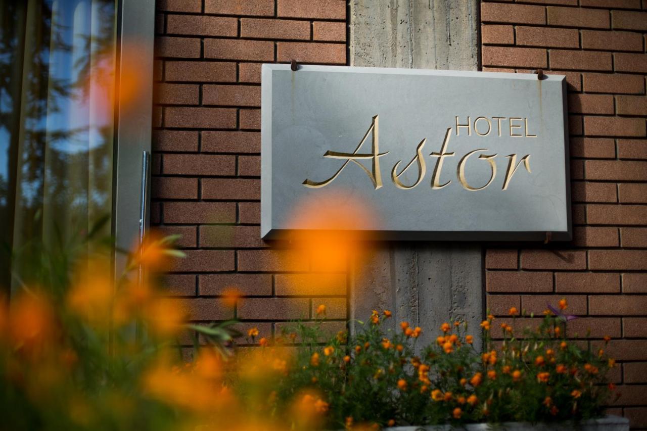 Hotel Astor Modena Zewnętrze zdjęcie